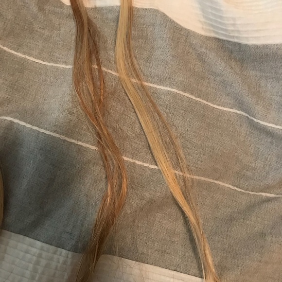 Euronext long blonde extensions - Picture 7 of 7